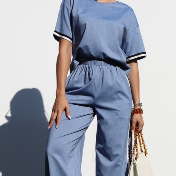 Two  Piece Set - Picture 1 of 1